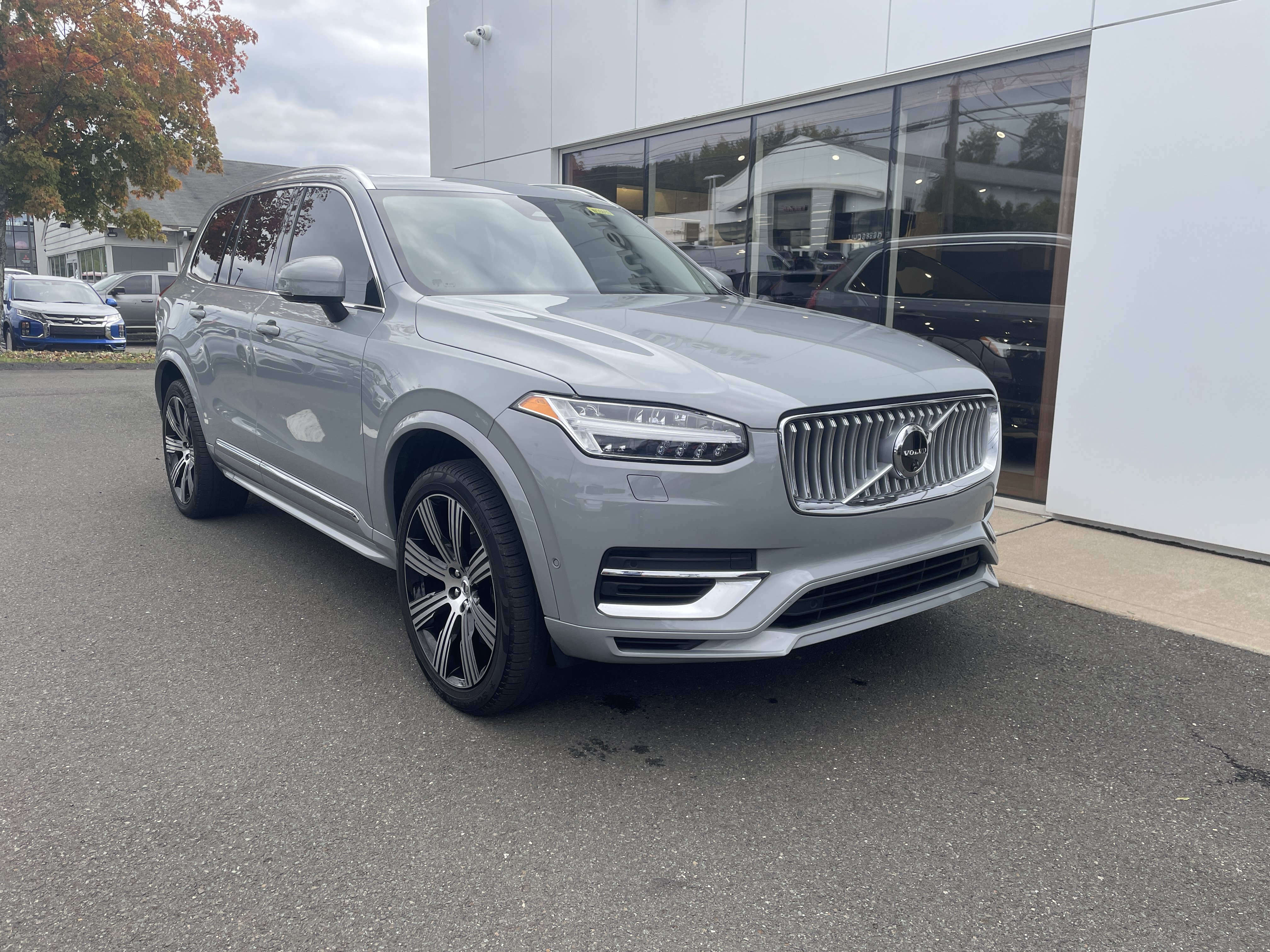 Certified 2025 Volvo XC90 plug-in hybrid T8 Ultra 7-Seater SUV