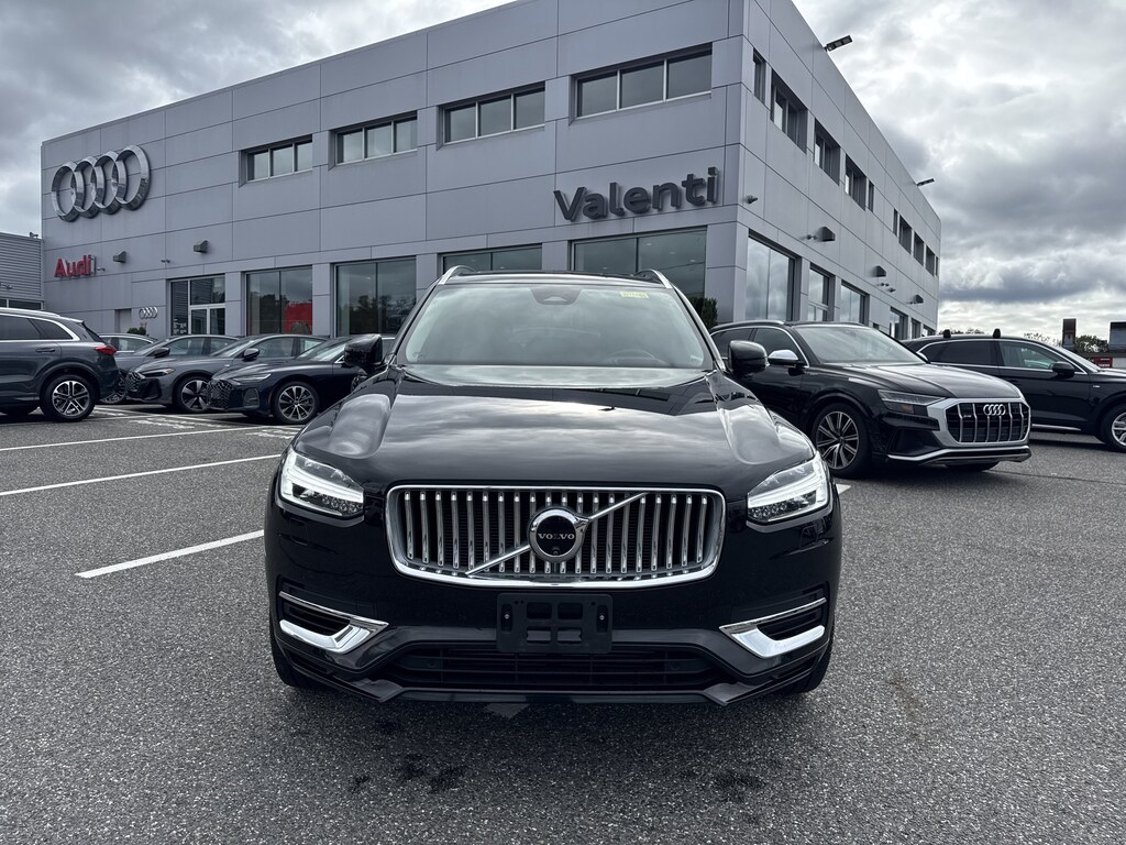 Certified 2025 Volvo XC90 plug-in hybrid T8 Ultra 7-Seater SUV