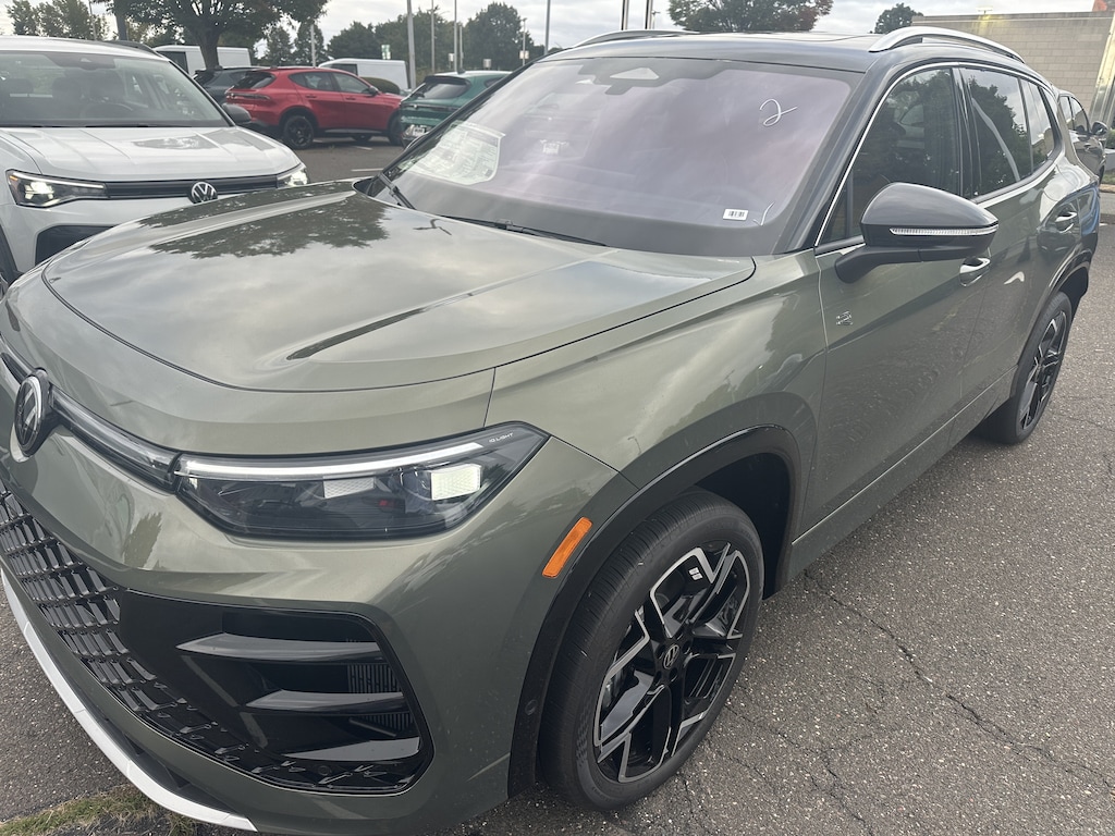New 2026 Volkswagen Tiguan SEL R-Line Turbo SEL R-Line Turbo 4MOTION