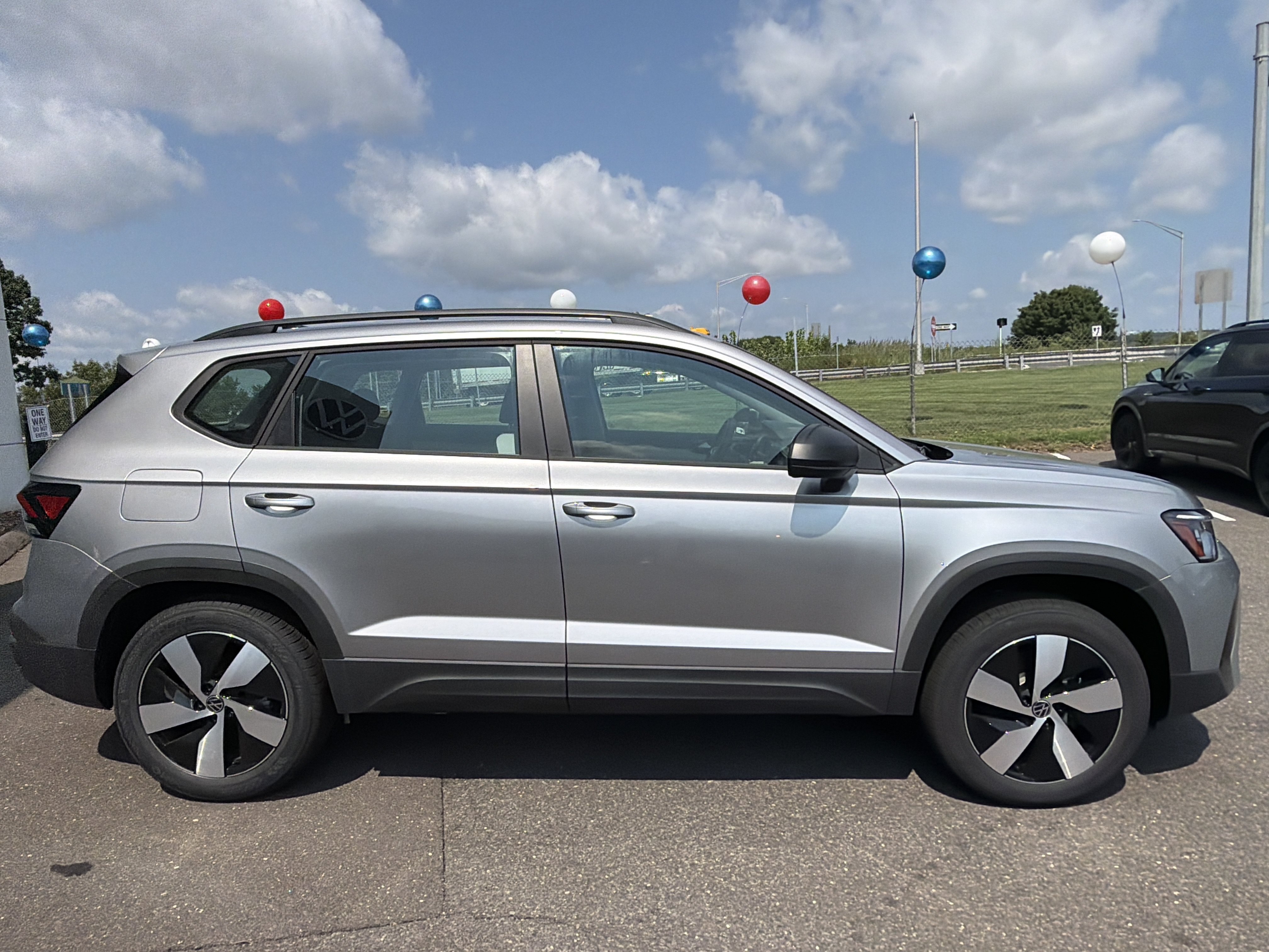 New 2025 Volkswagen Taos S S 4MOTION
