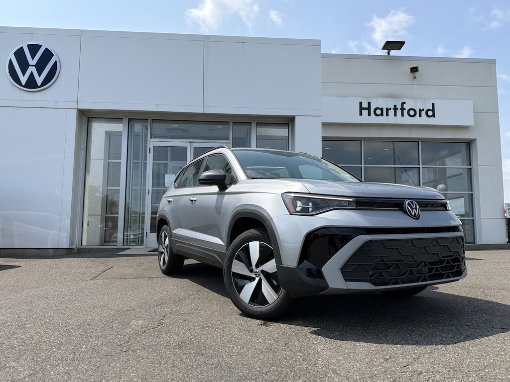 New 2025 Volkswagen Taos S S 4MOTION
