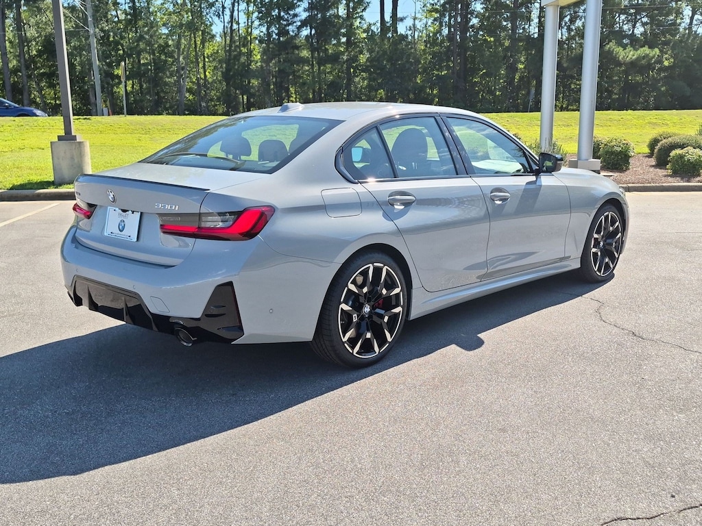 New 2026 BMW 330i xDrive Sedan