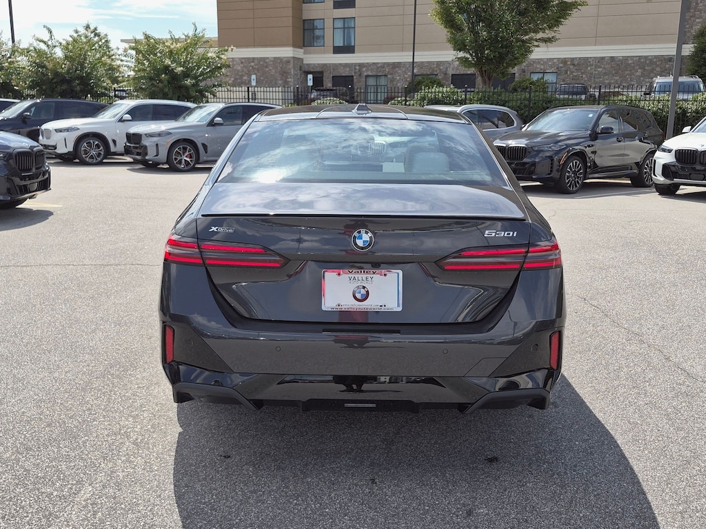 New 2027 BMW 530i xDrive Sedan