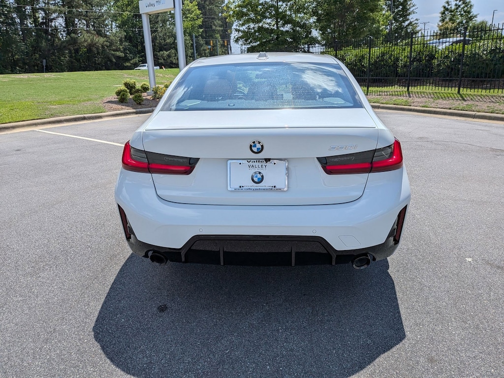 New 2026 BMW 330i Sedan