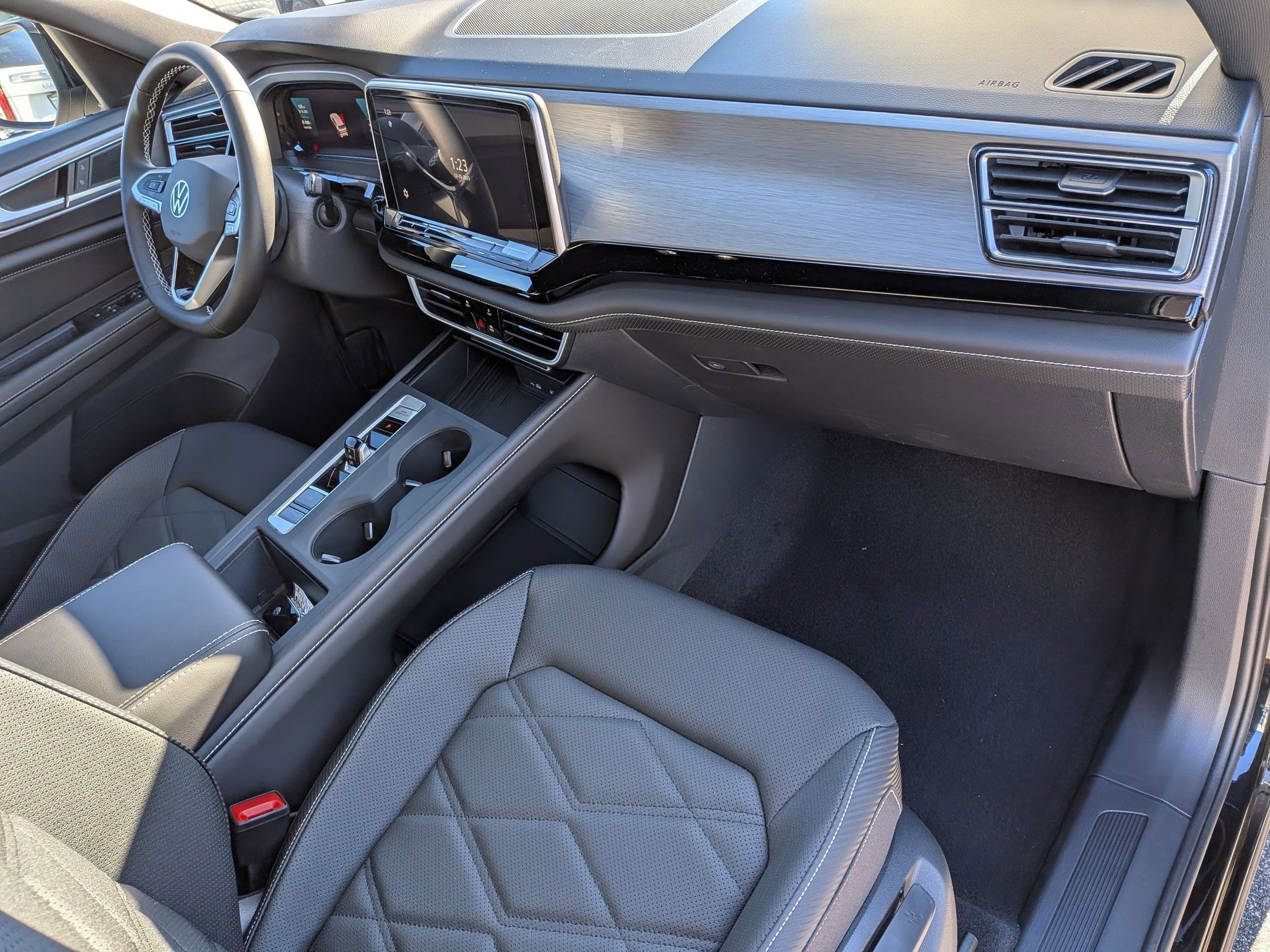 2026 Volkswagen Atlas Cross Sport SE - Photo 35
