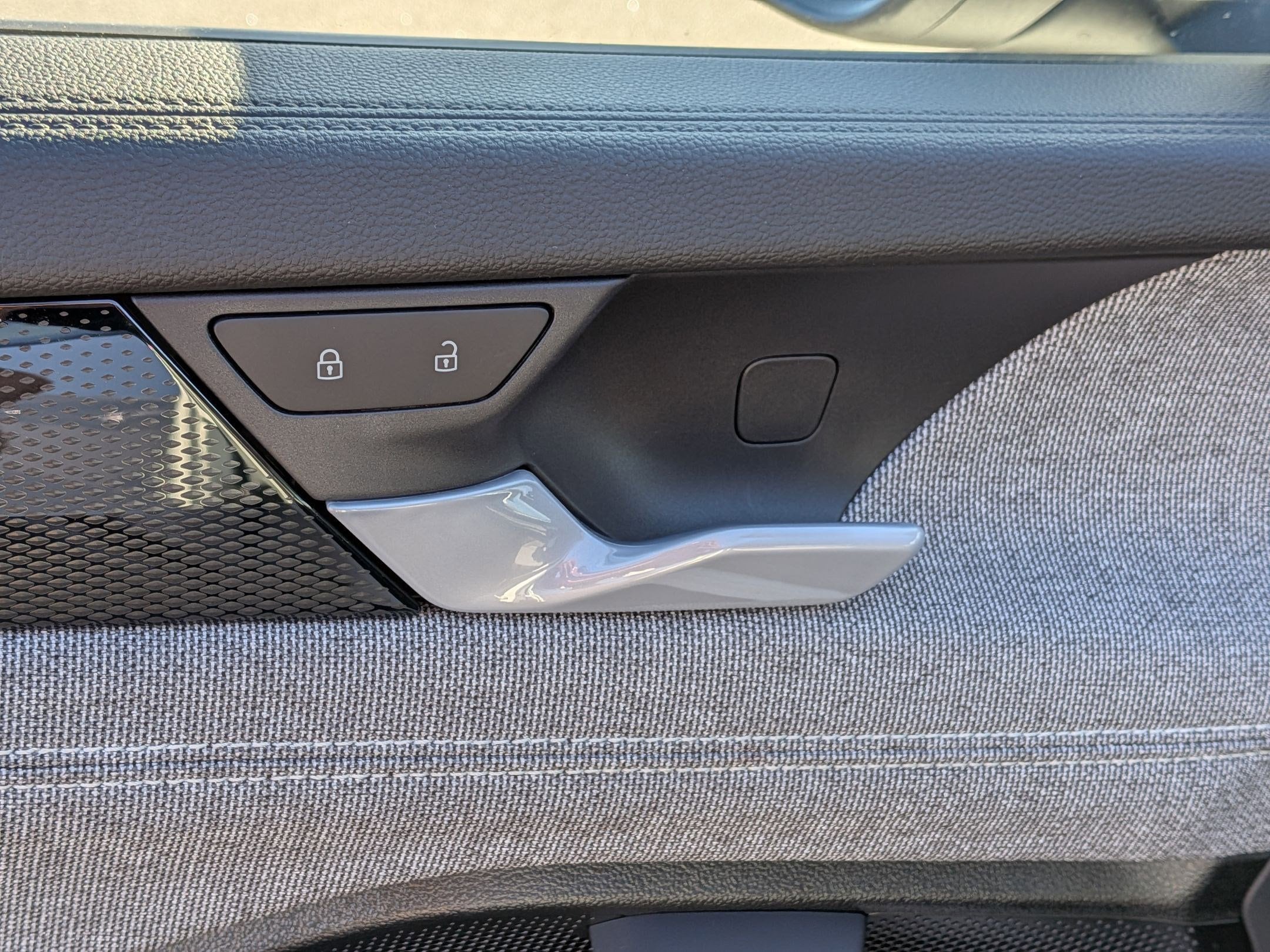 2026 Volkswagen Tiguan S - Photo 11