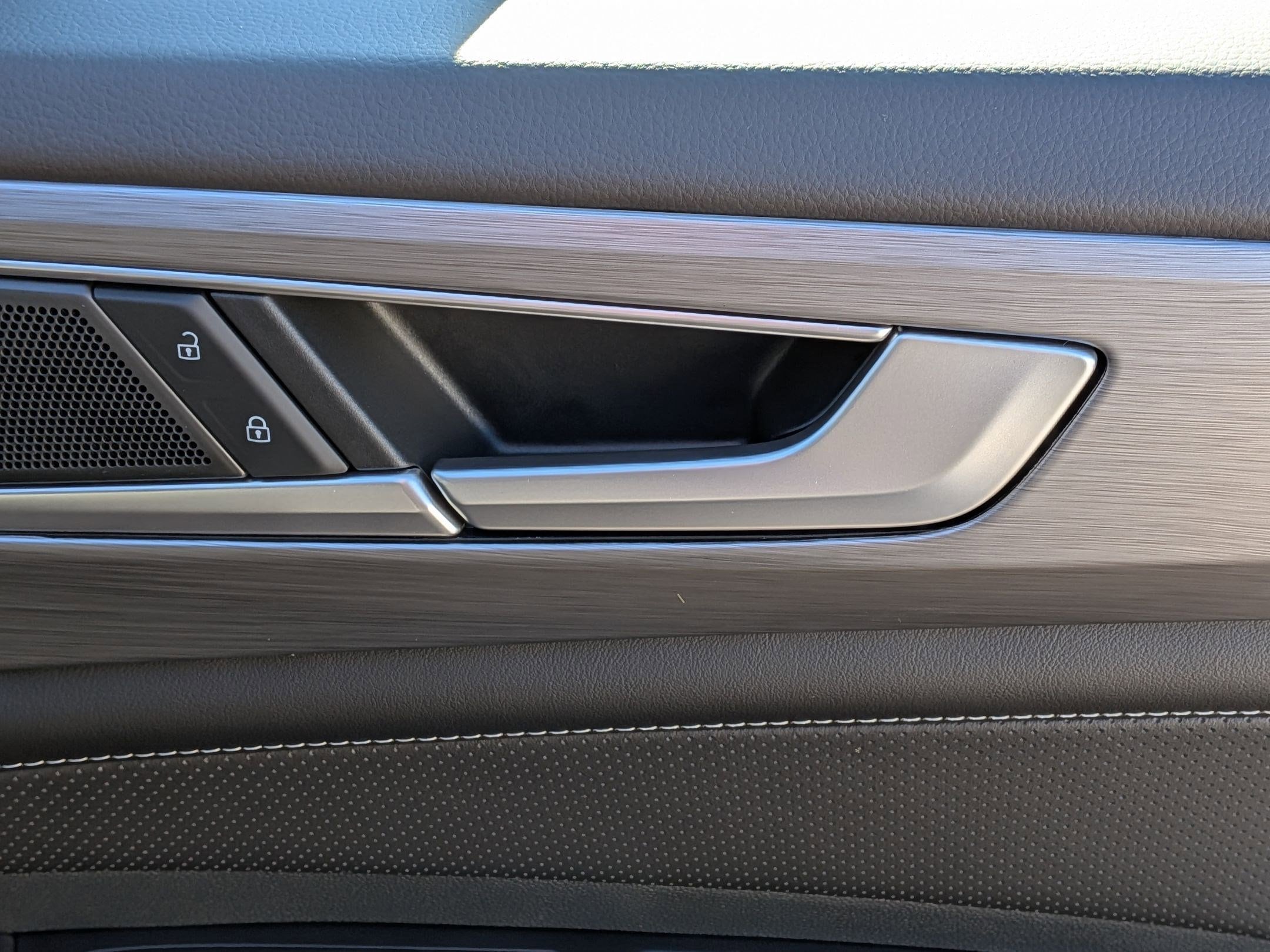 2026 Volkswagen Atlas Cross Sport SE - Photo 32