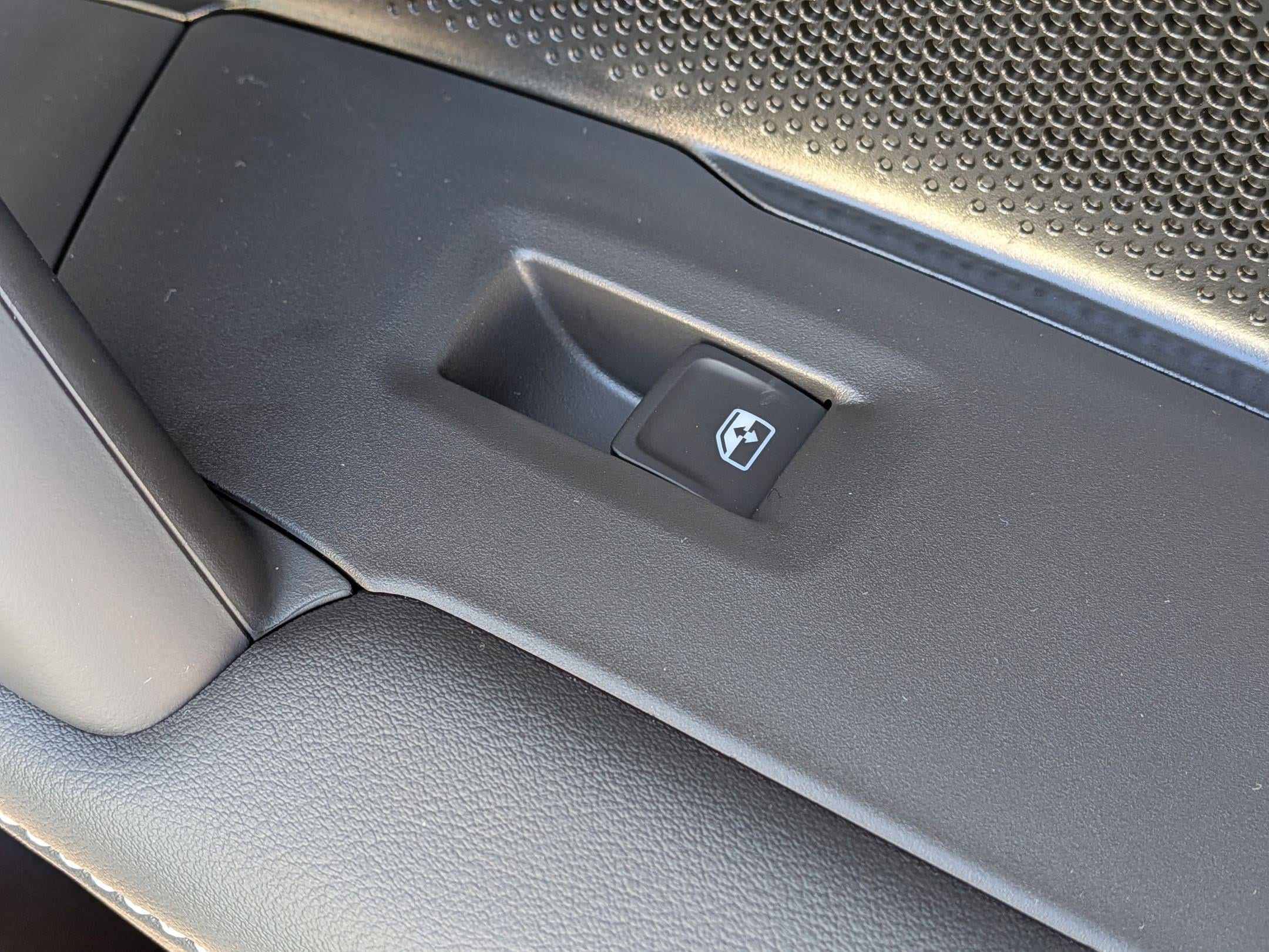 2026 Volkswagen Tiguan S - Photo 32