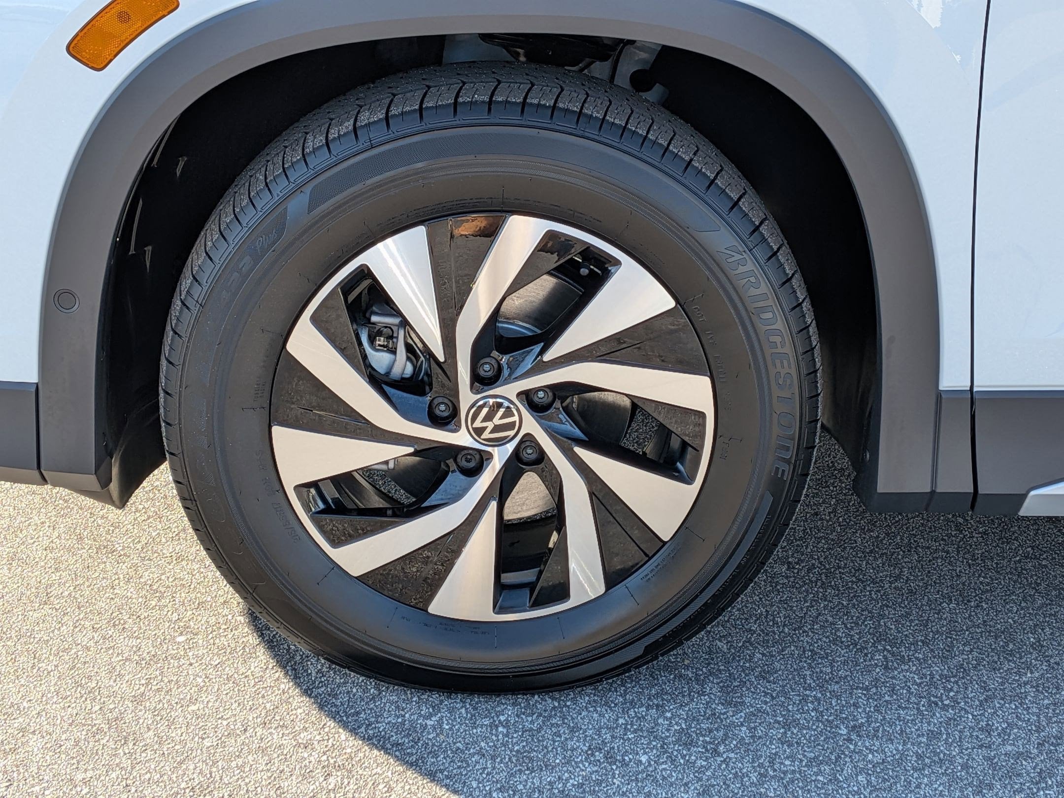 2026 Volkswagen Tiguan S - Photo 9