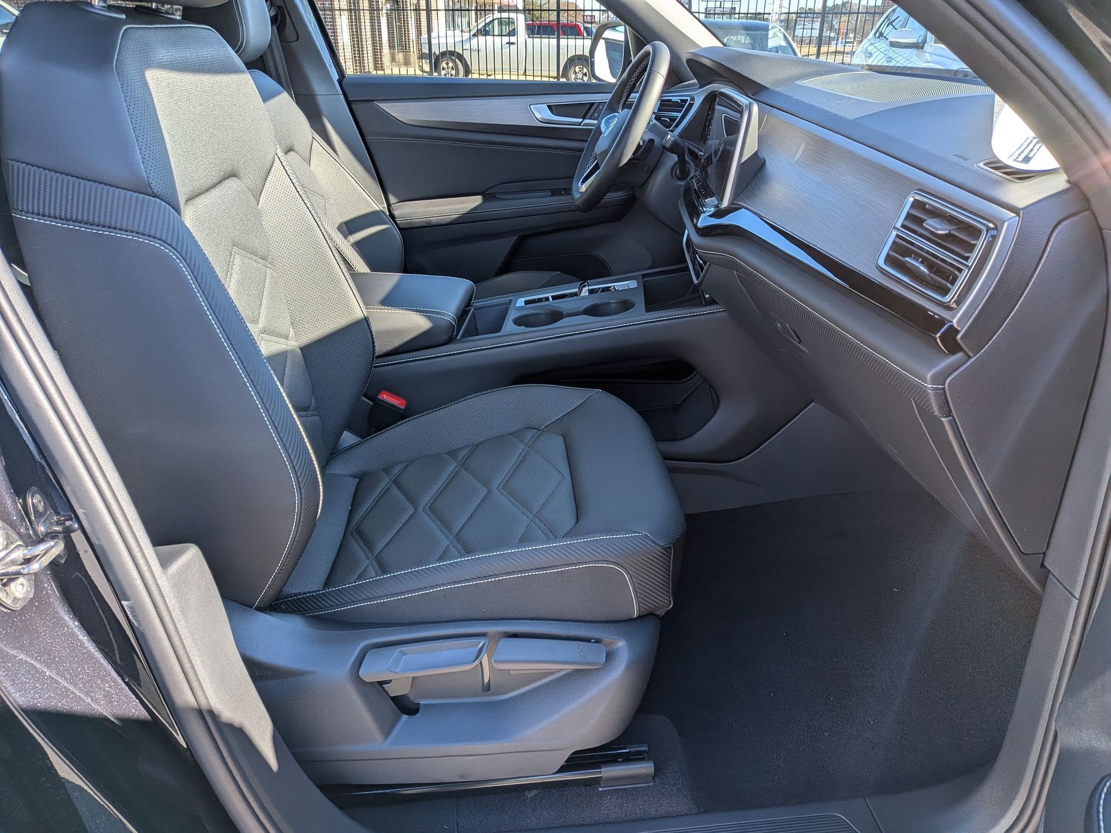2026 Volkswagen Atlas Cross Sport SE - Photo 34