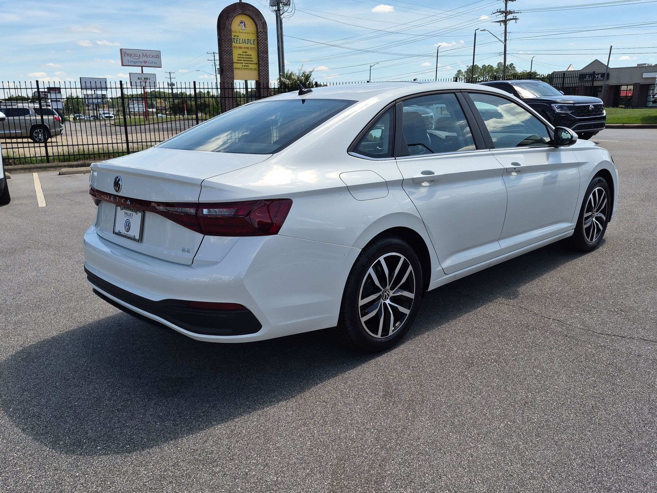 Used 2026 Volkswagen Jetta SE SE Auto