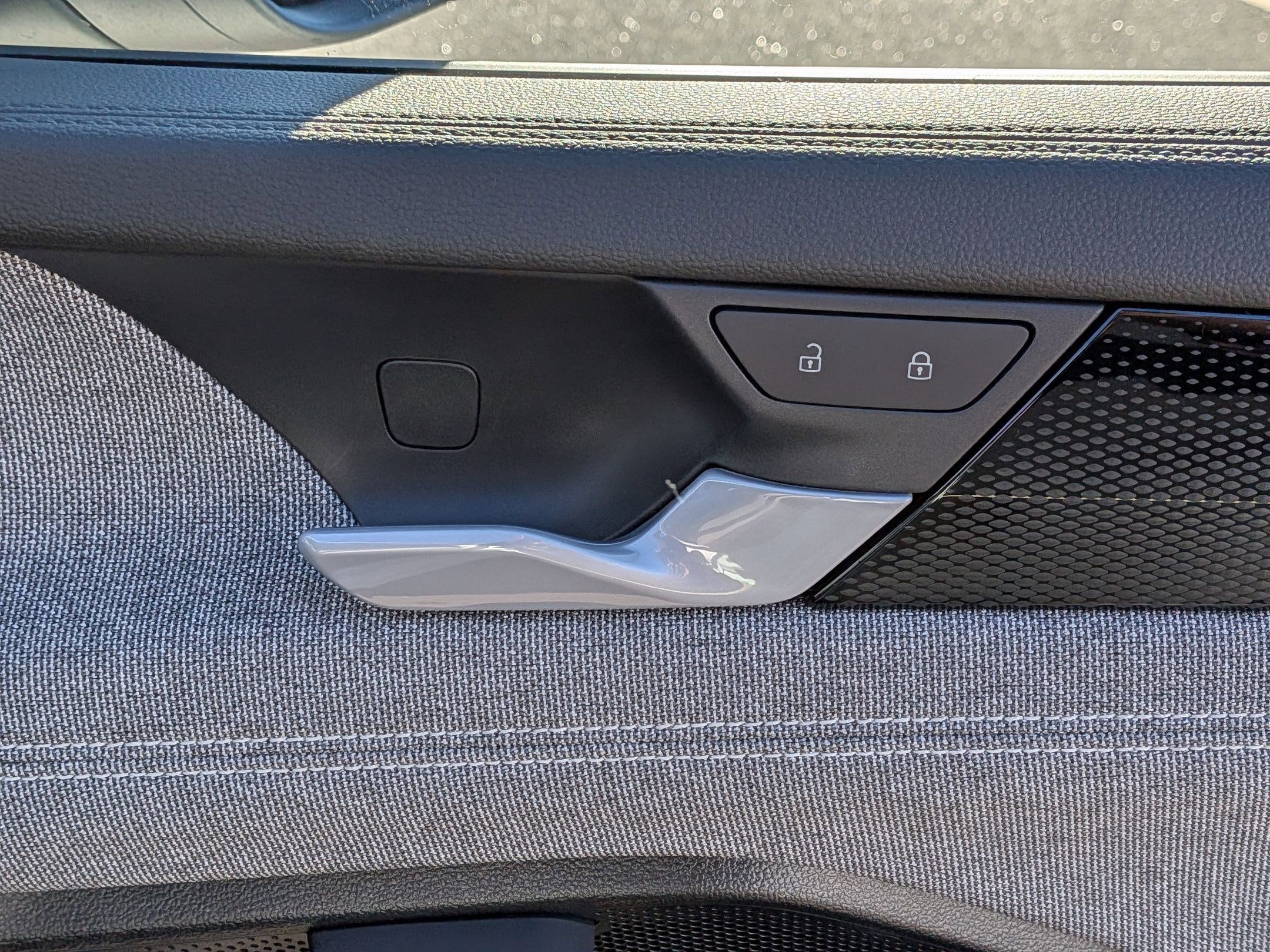 2026 Volkswagen Tiguan S - Photo 31