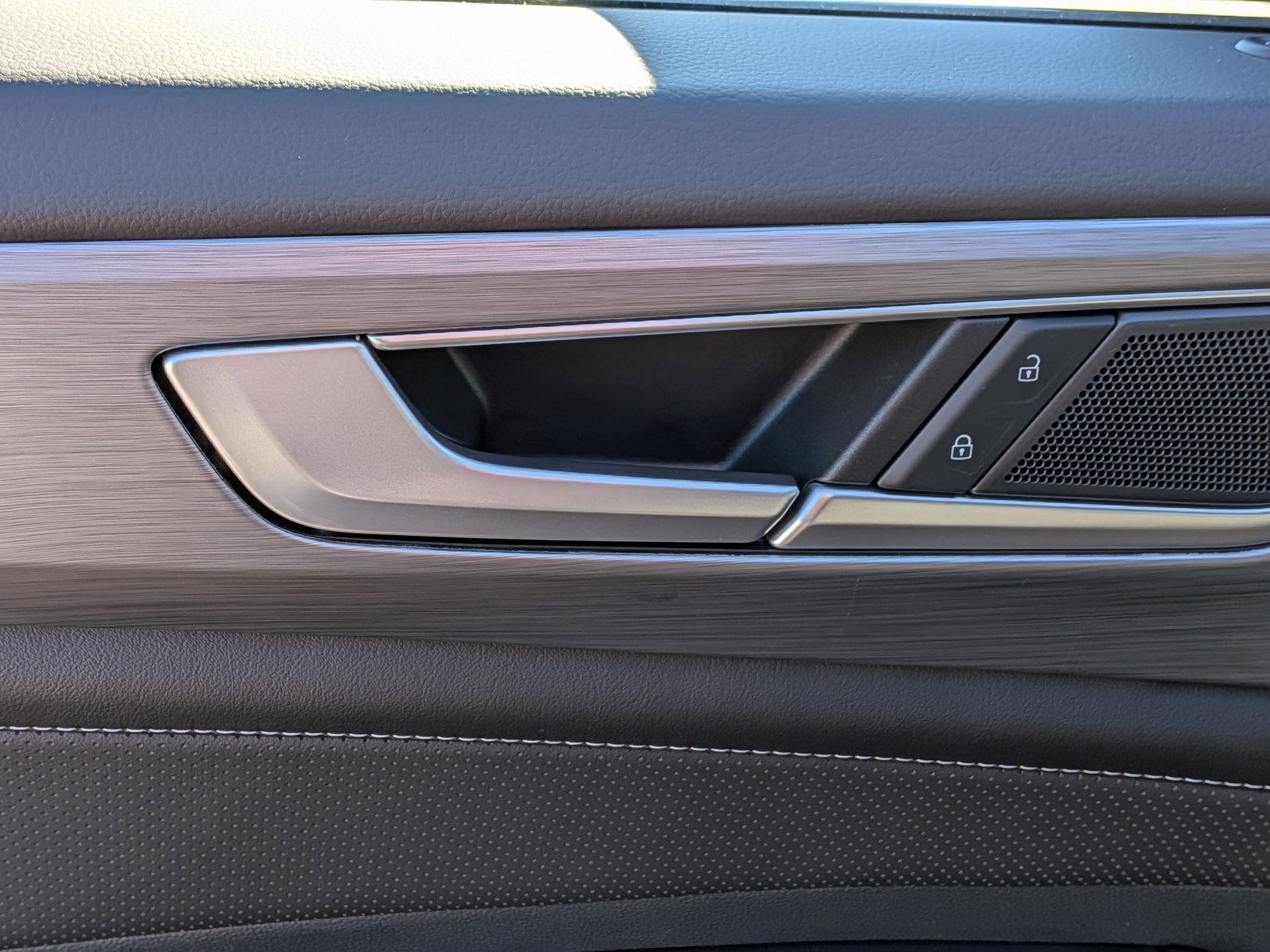 2026 Volkswagen Atlas Cross Sport SE - Photo 12