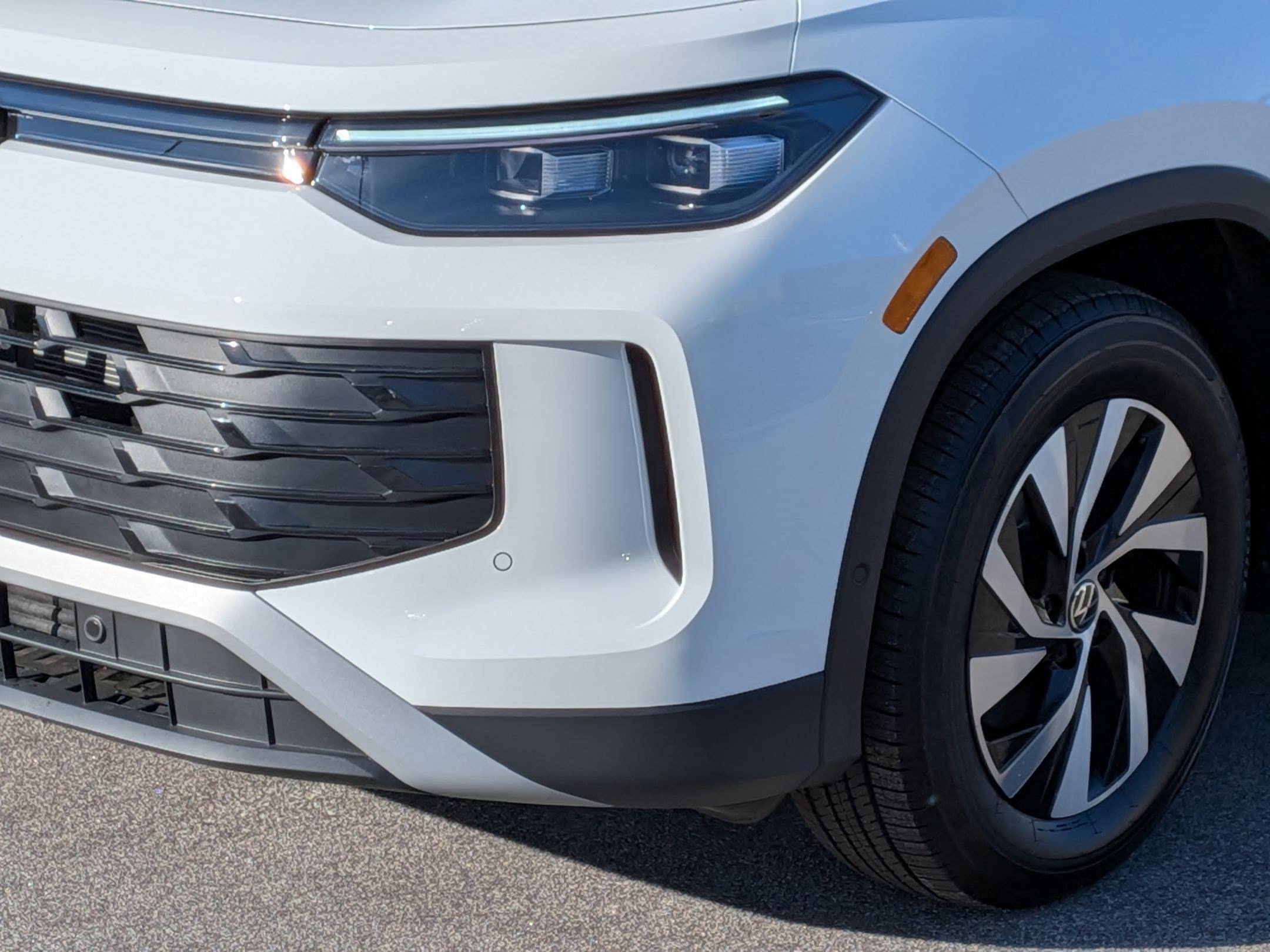 2026 Volkswagen Tiguan S - Photo 8