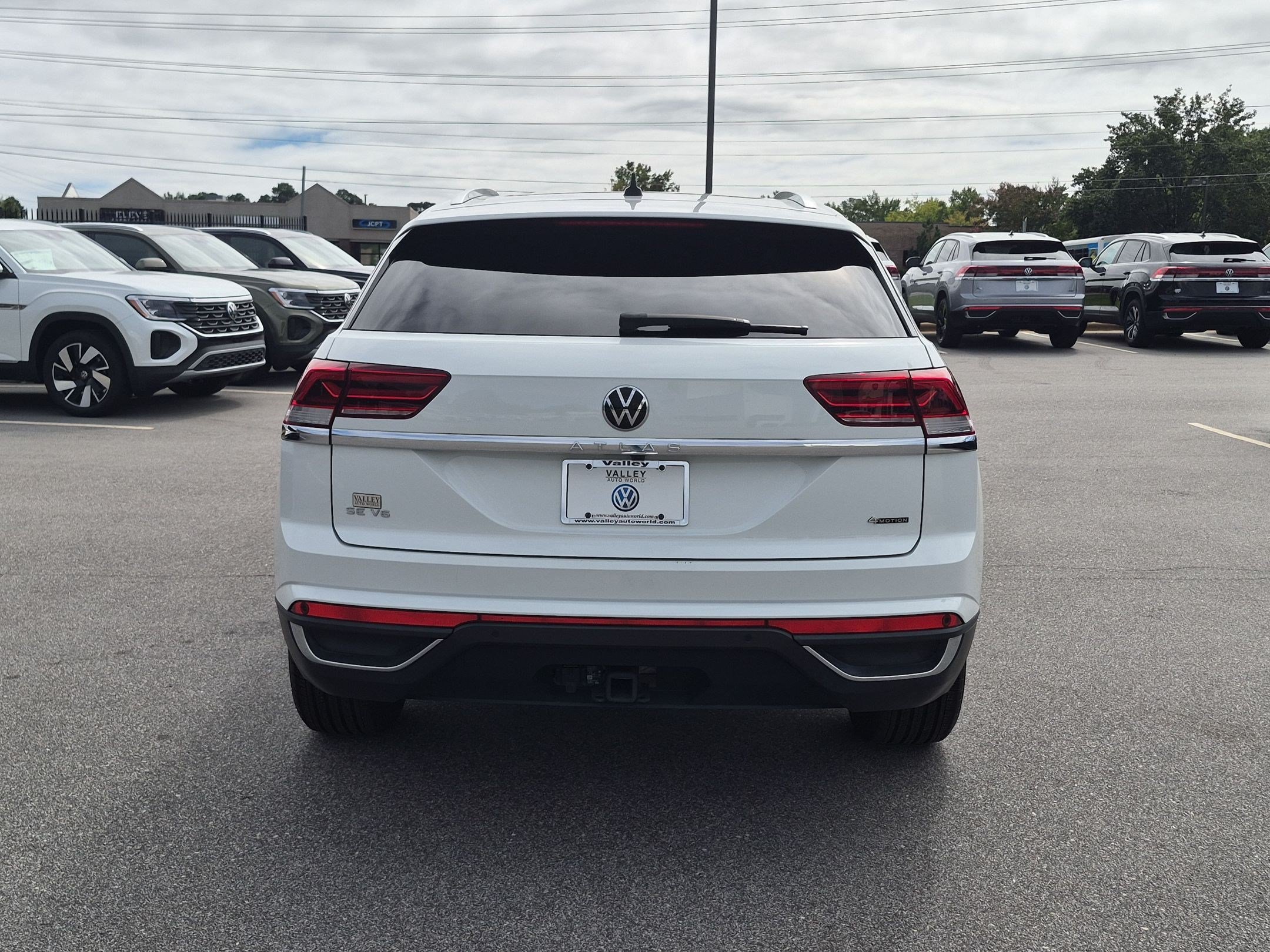 Used 2023 Volkswagen Atlas Cross Sport 3.6L V6 SE w/Technology 3.6L V6 SE w/Technology 4MOTION