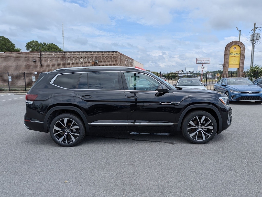 New 2026 Volkswagen Atlas 2.0T SEL Premium R-Line 2.0T SEL Premium R-Line 4MOTION