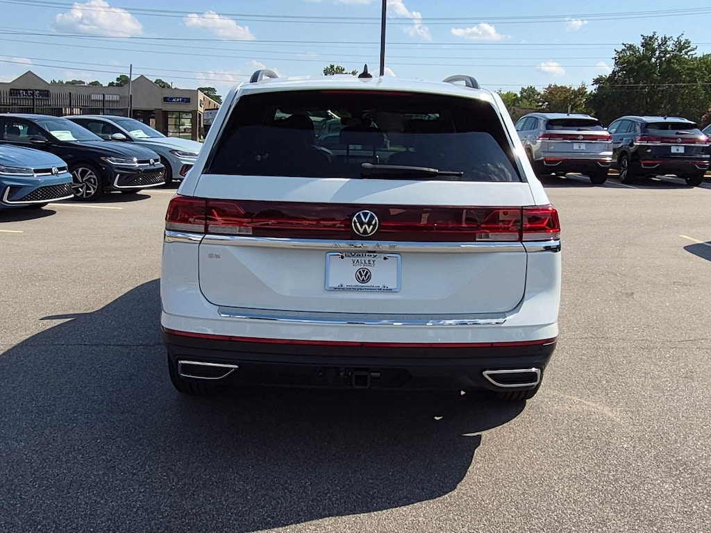 Used 2024 Volkswagen Atlas 2.0T SE w/Technology 2.0T SE w/Technology FWD