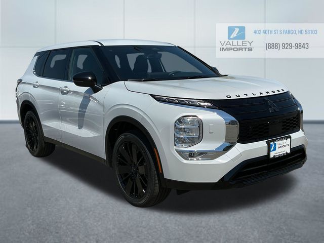 2026 Mitsubishi Outlander LE