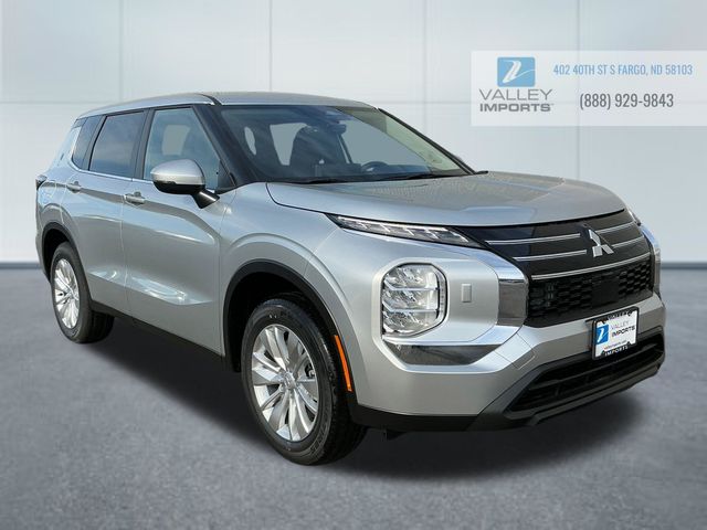 2026 Mitsubishi Outlander ES