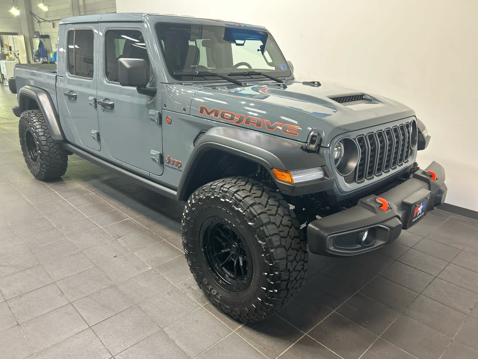 Used 2025 Jeep Gladiator Mojave Truck Crew Cab