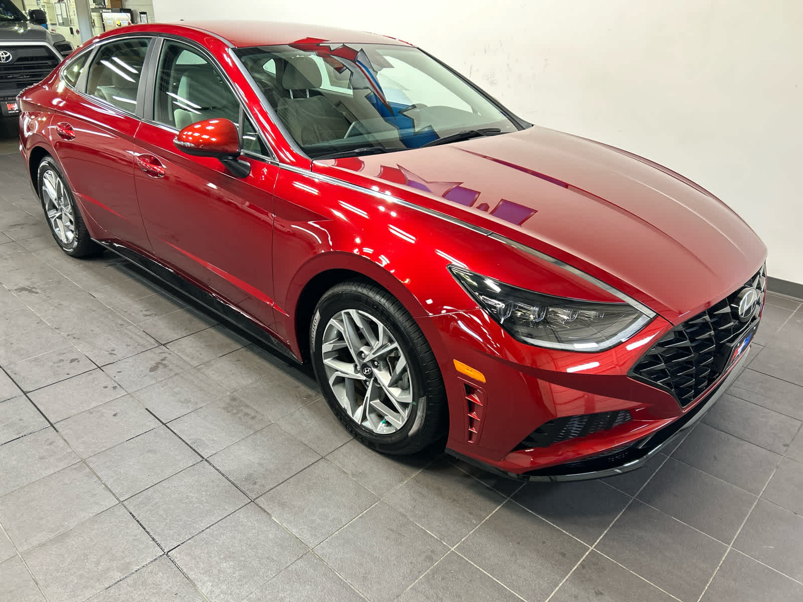 Used 2023 Hyundai Sonata SEL Sedan