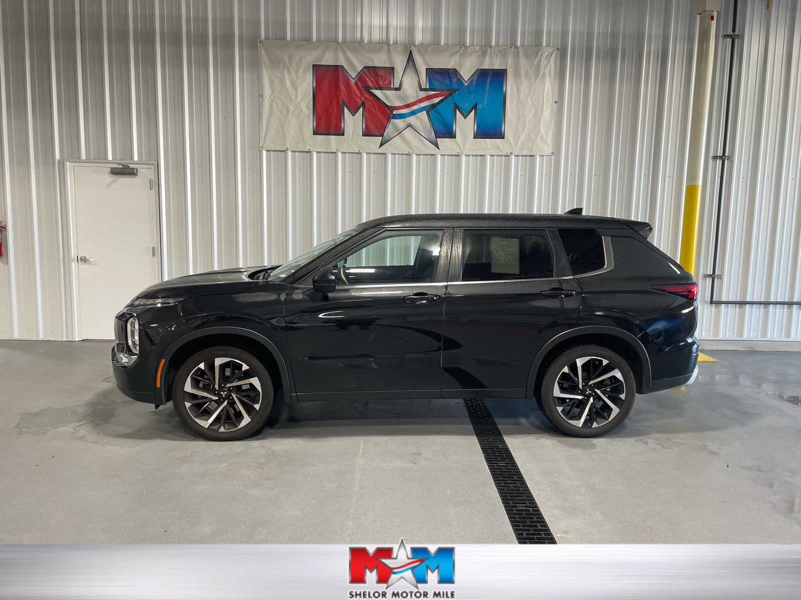 Used 2023 Mitsubishi Outlander SE SUV