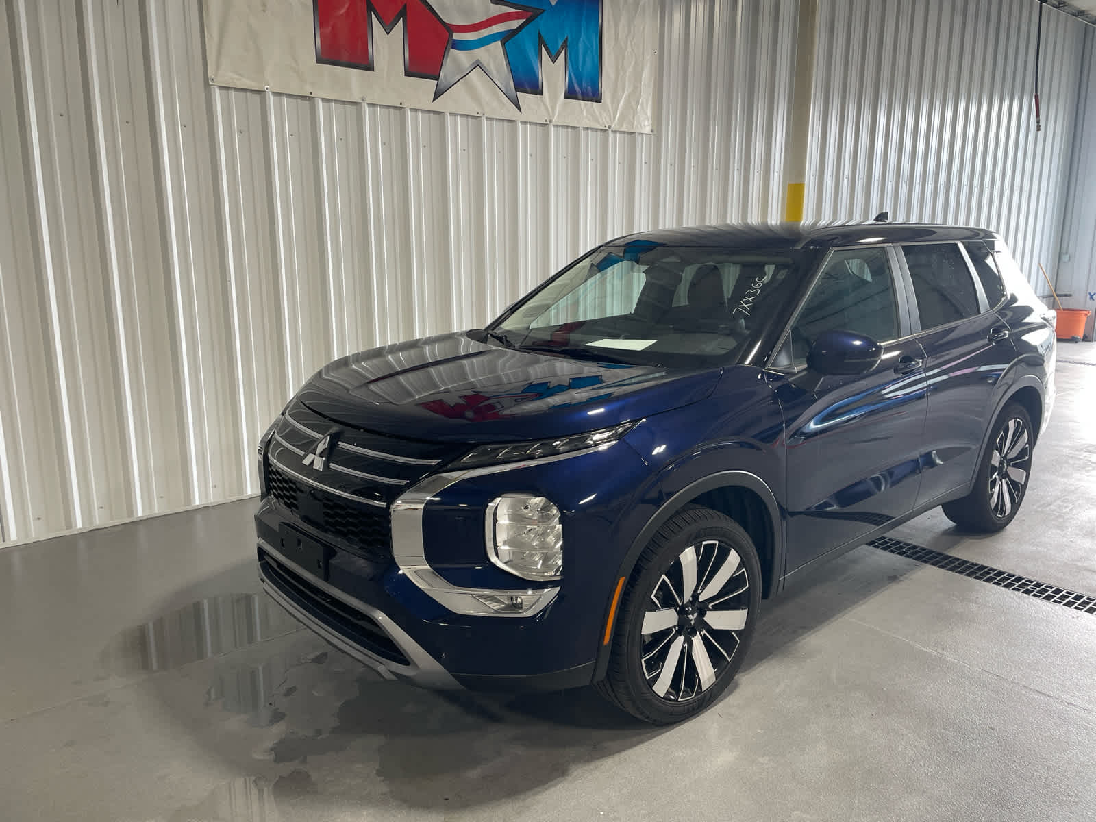 Used 2025 Mitsubishi Outlander SE SUV