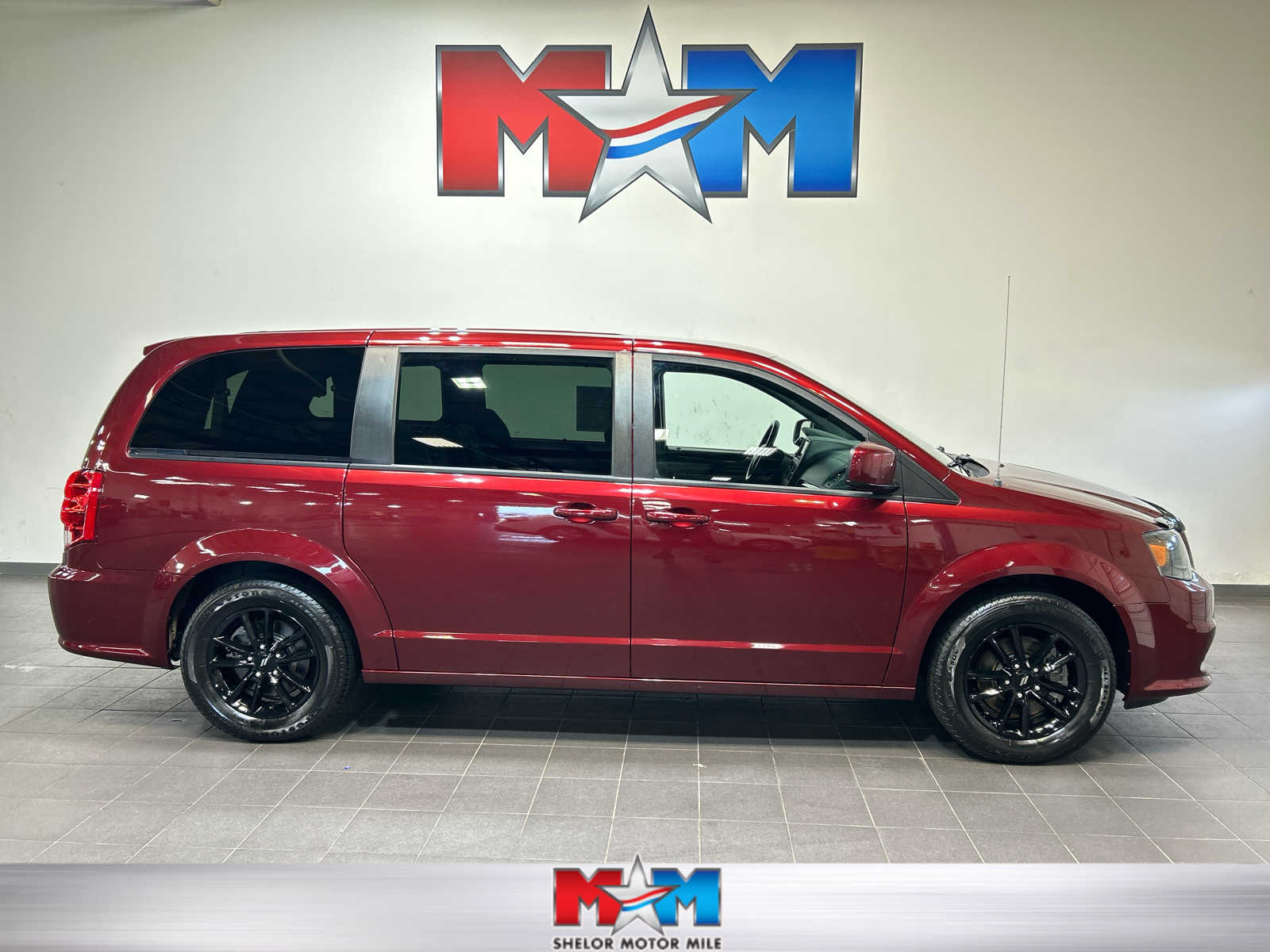 Used 2020 Dodge Grand Caravan SXT Van Passenger Van