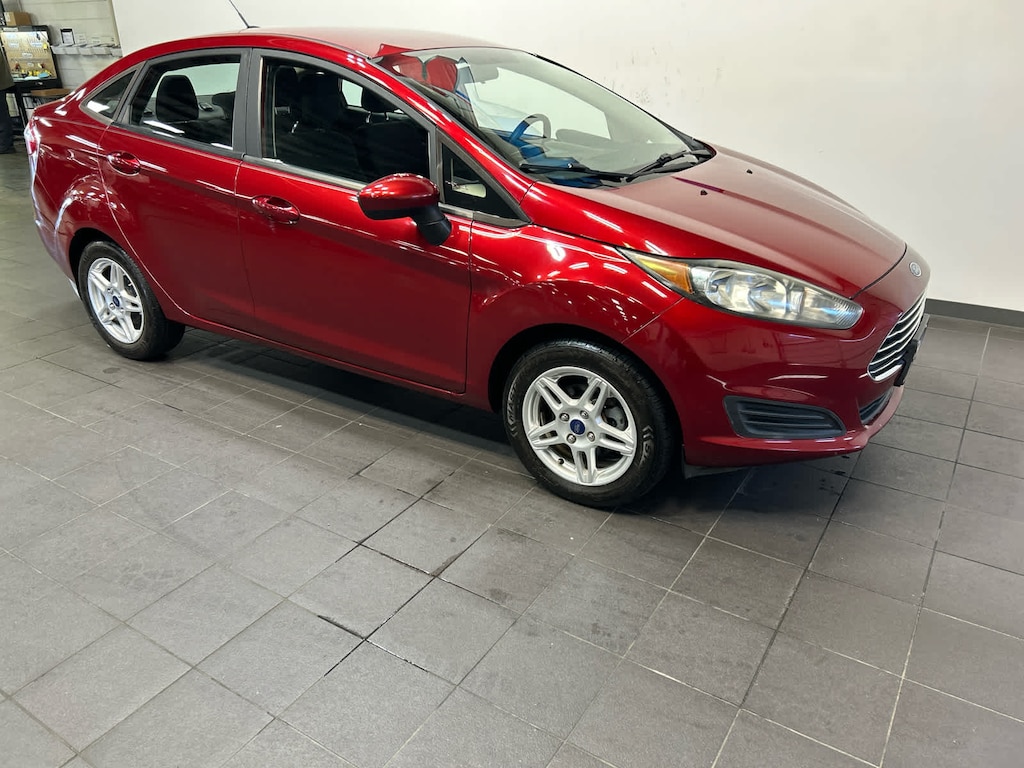 Used 2017 Ford Fiesta SE Sedan