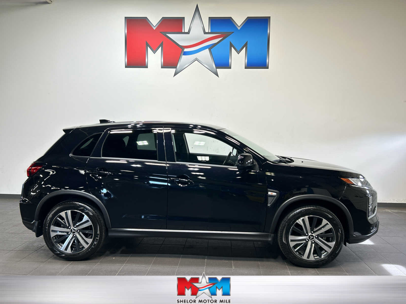 Used 2025 Mitsubishi Outlander Sport 2.0 ES SUV
