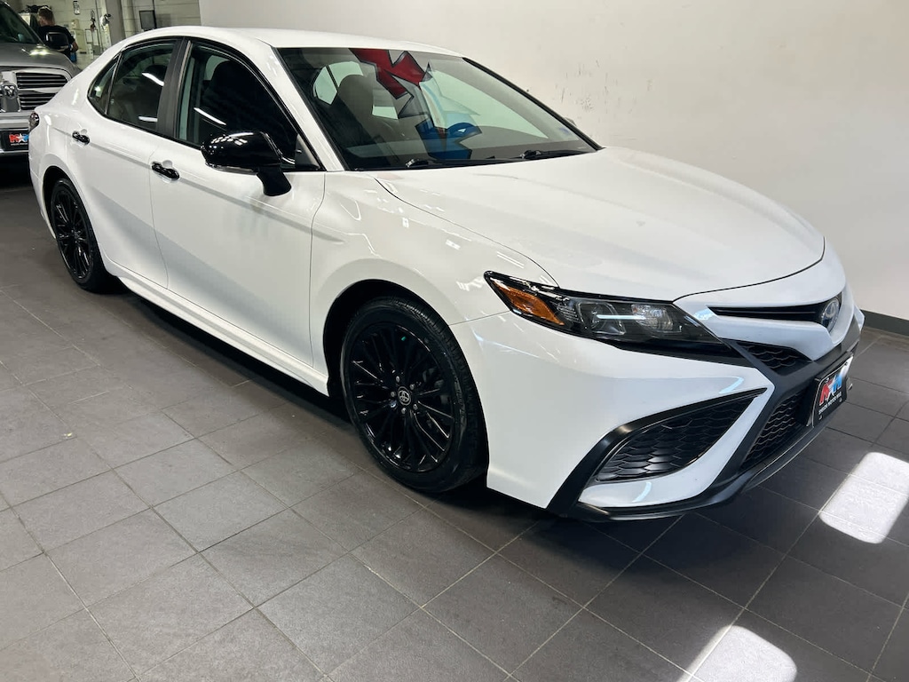 Used 2022 Toyota Camry Hybrid SE Nightshade Sedan