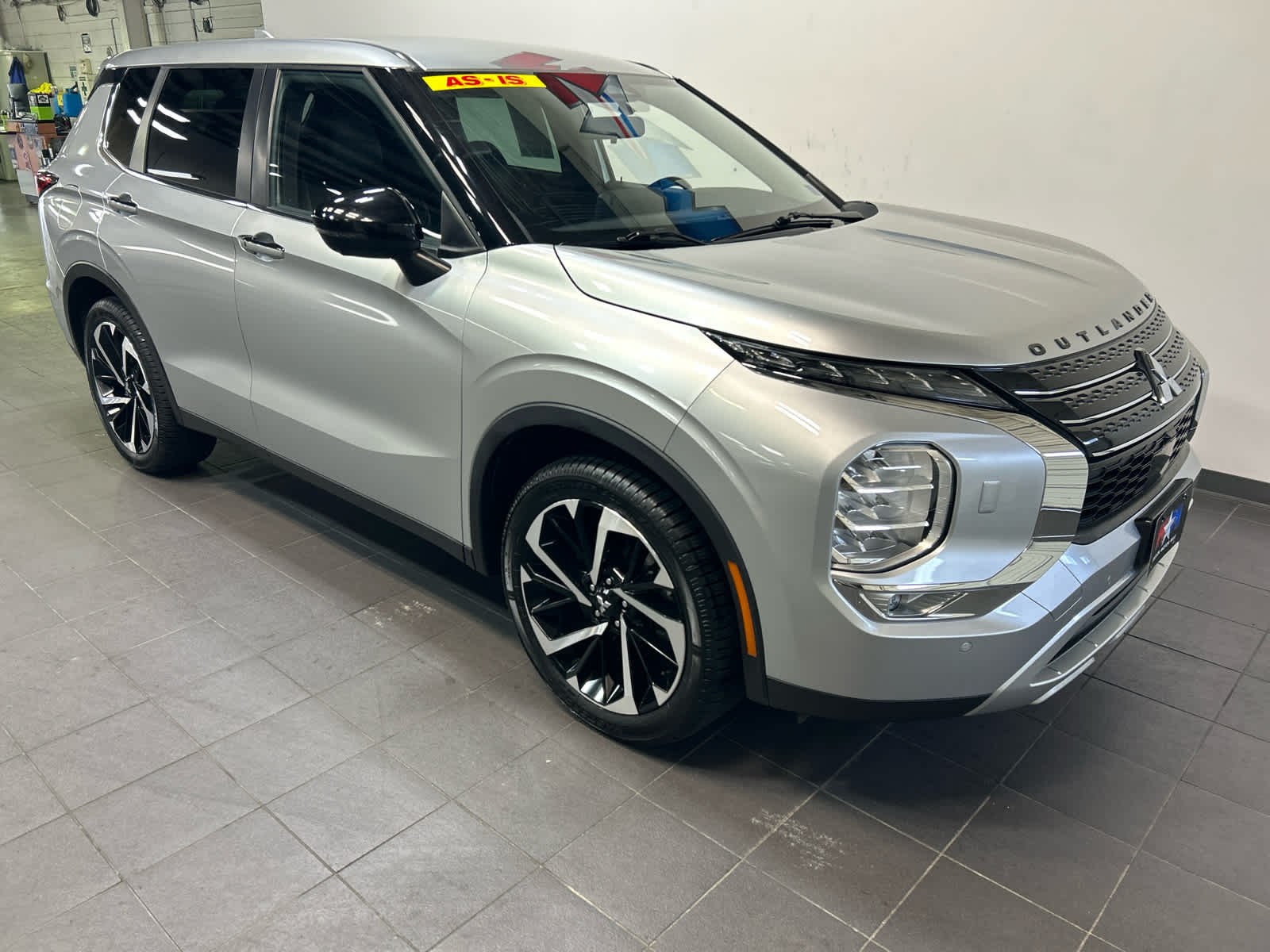 Used 2022 Mitsubishi Outlander SE CUV