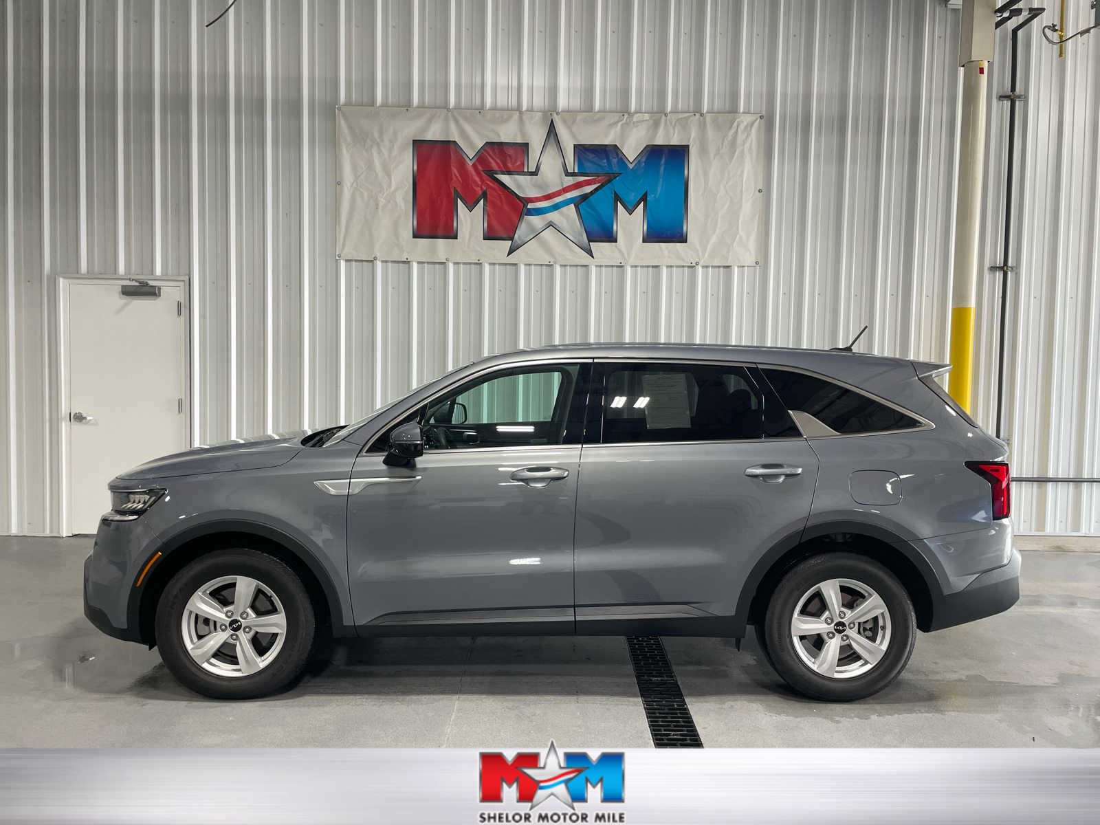 Used 2023 Kia Sorento LX SUV