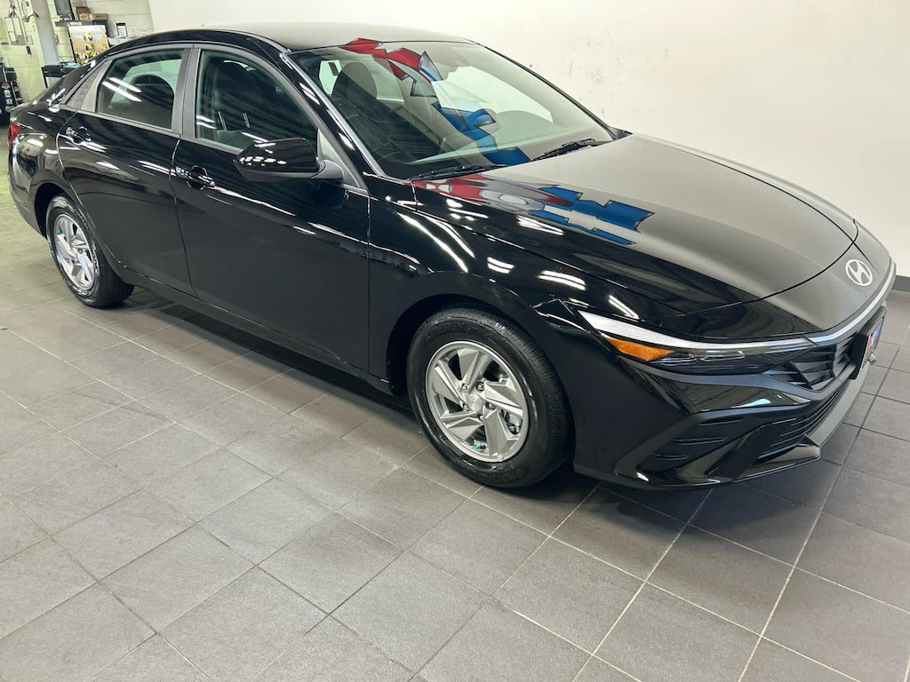 New 2026 Hyundai Elantra SE Sedan