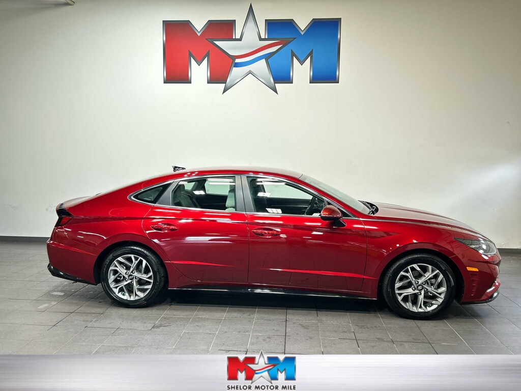 Used 2023 Hyundai Sonata SEL Sedan
