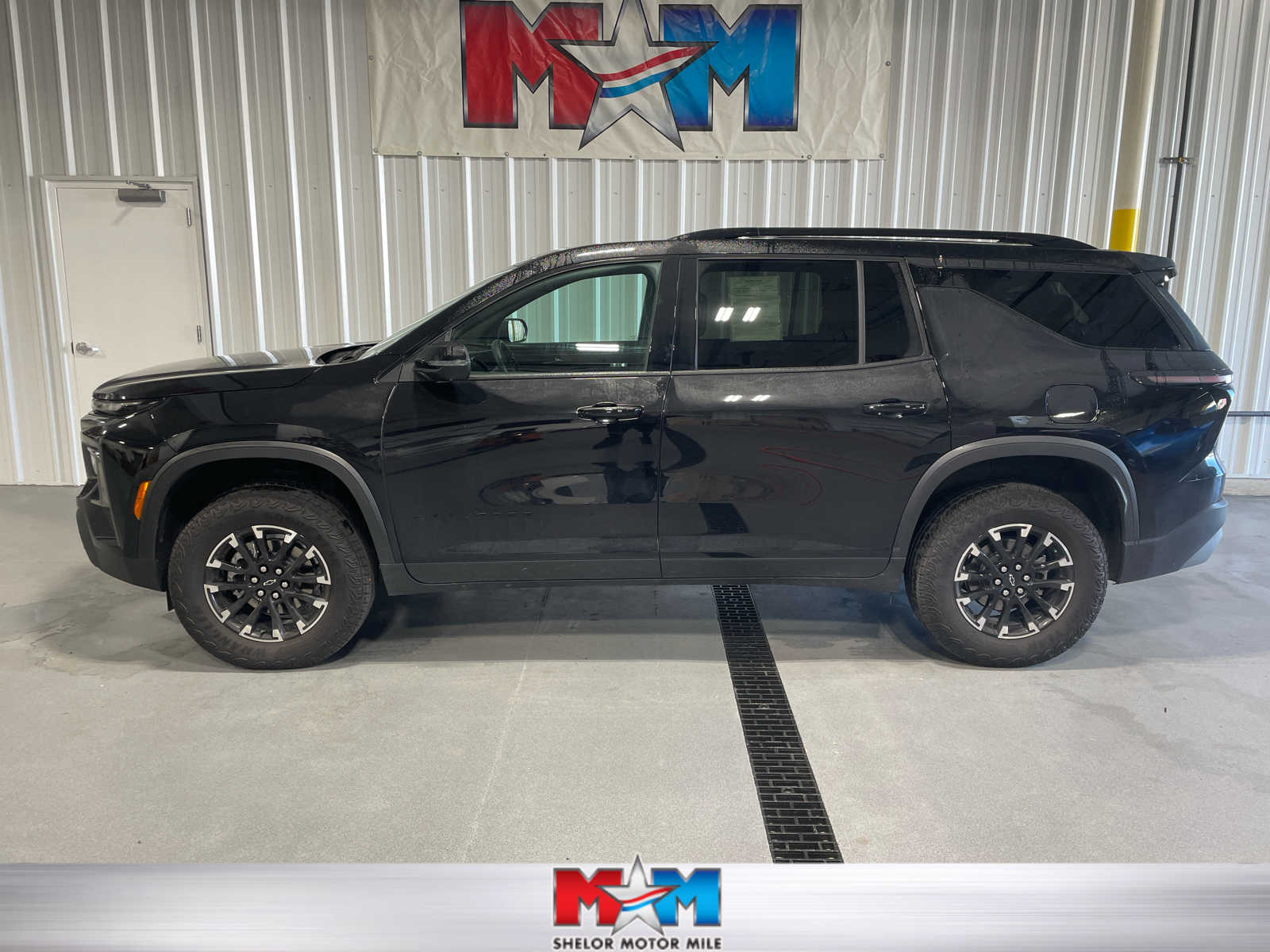 Used 2025 Chevrolet Traverse Z71 SUV