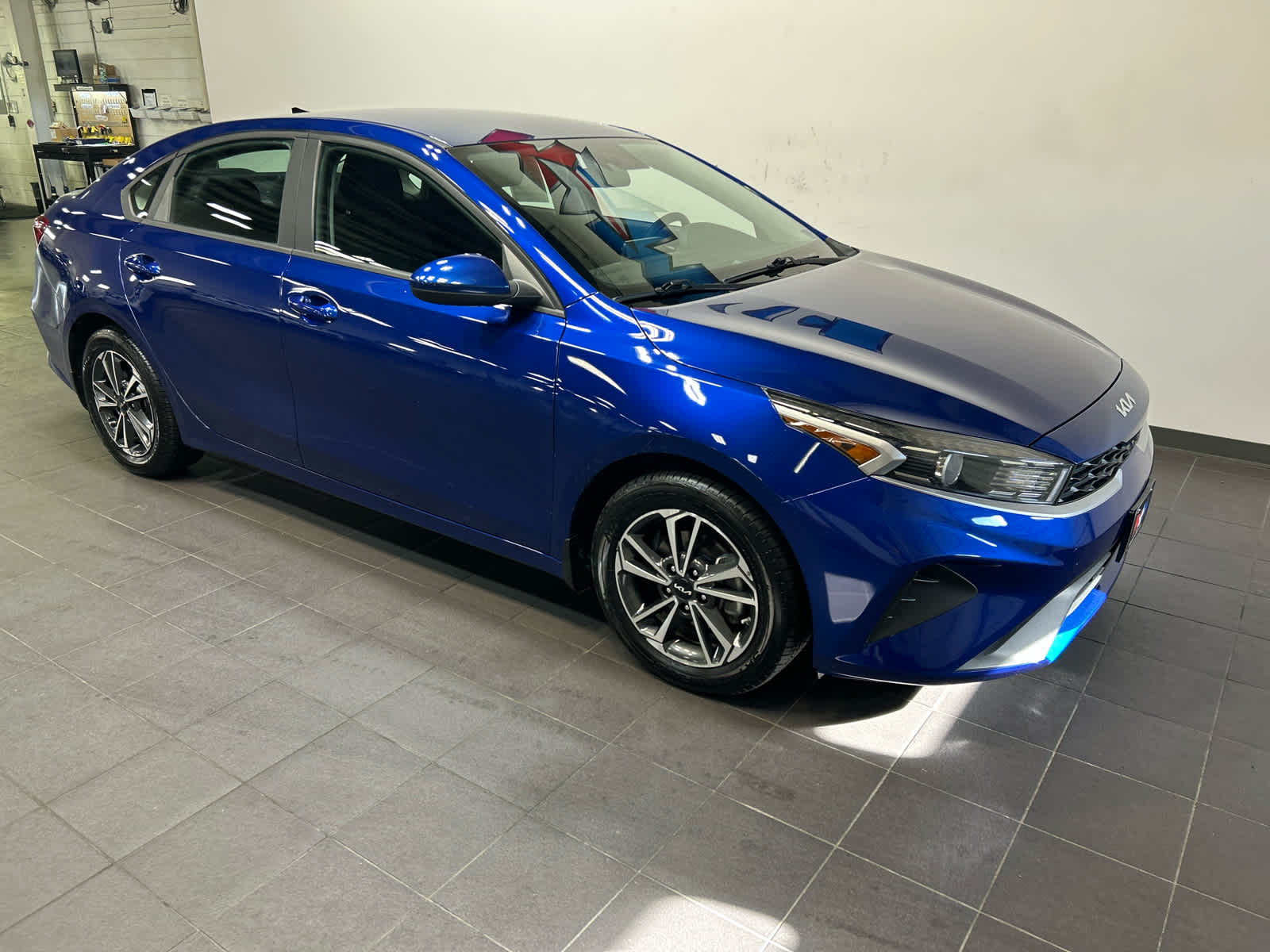 Used 2024 Kia Forte LXS IVT