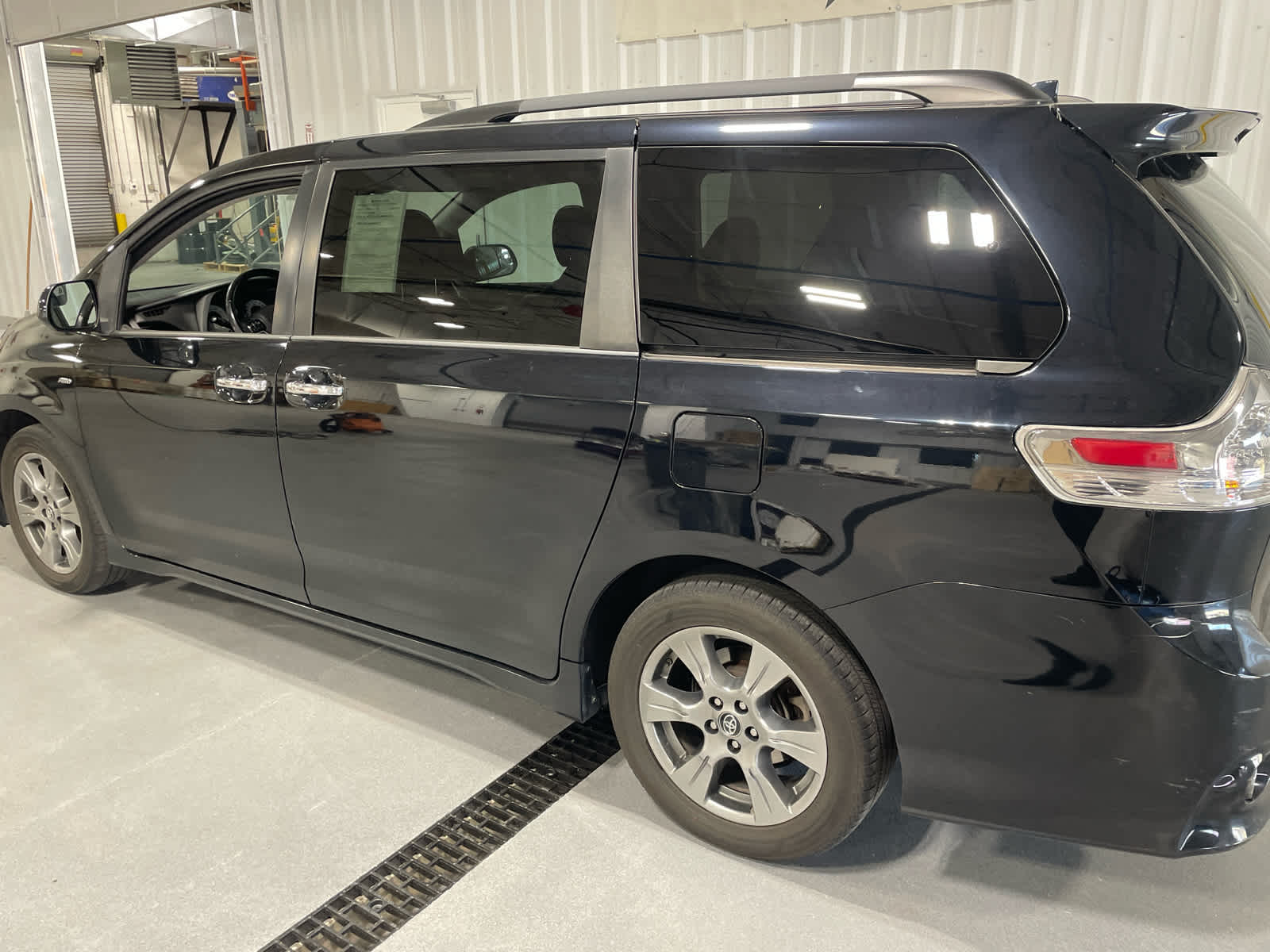 Used 2019 Toyota Sienna SE 7 Passenger Van