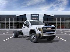 2026 GMC Sierra 3500 HD Chassis Cab Pro Truck