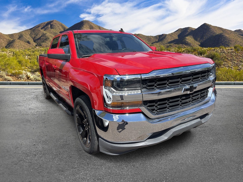 Used 2017 Chevrolet Silverado 1500 LT Truck Crew Cab