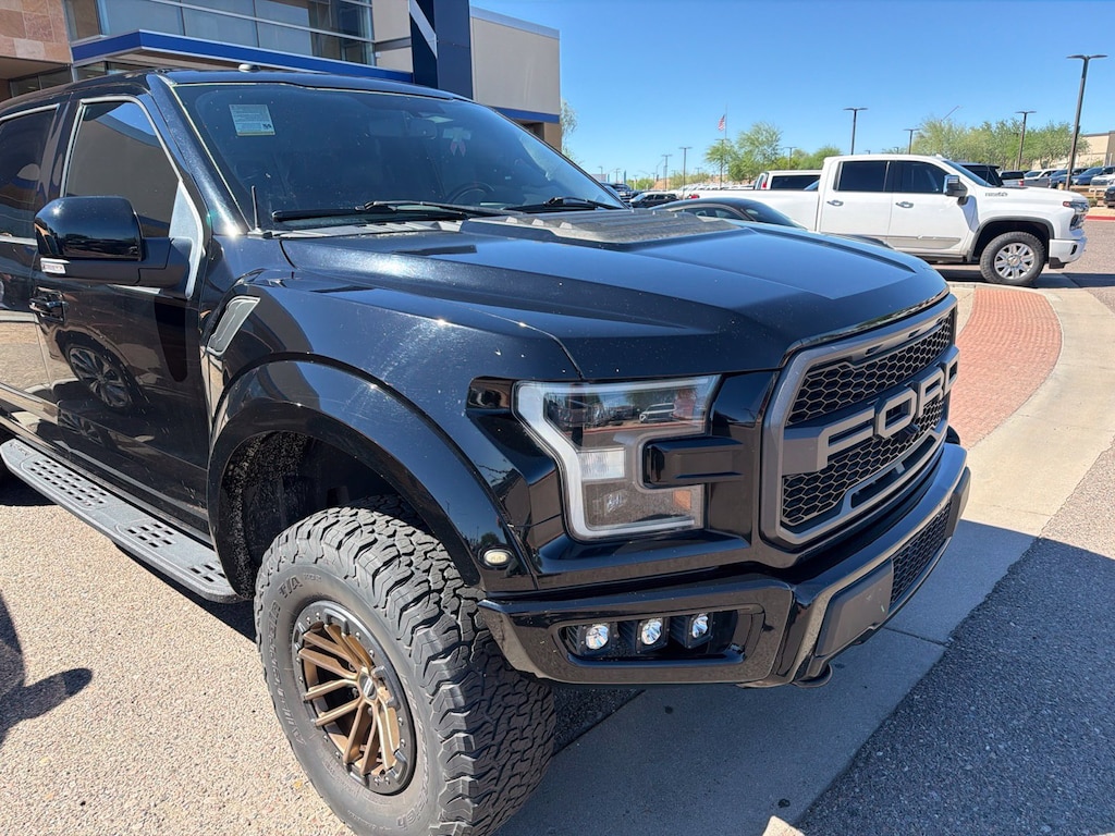 Used 2017 Ford F-150 Raptor Truck SuperCrew Cab