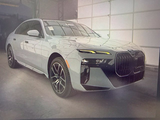 Used 2023 BMW 7 Series 740i Sedan