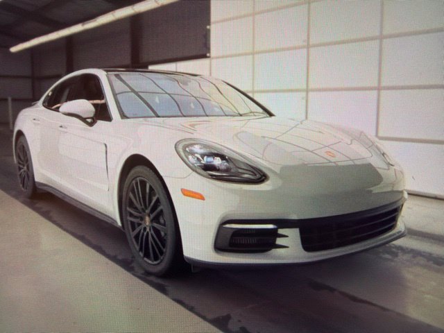 2017 Porsche Panamera S