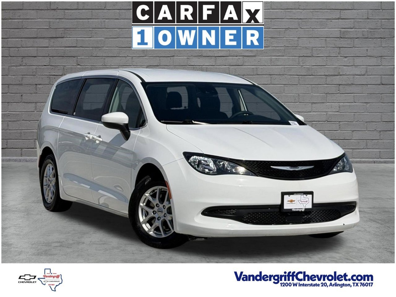 2023 Chrysler Voyager