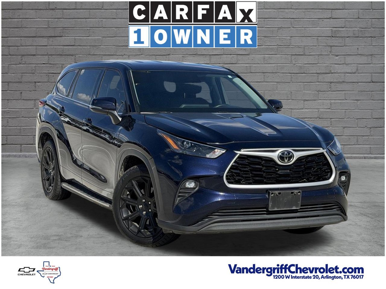 2022 Toyota Highlander LE SUV