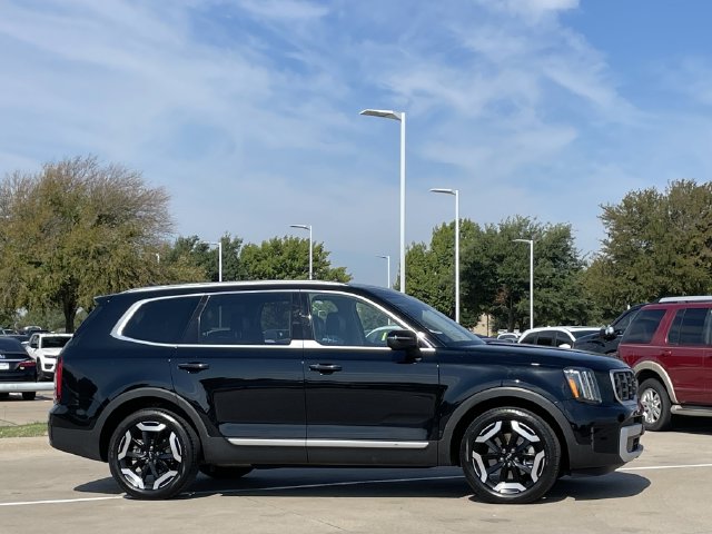 Used 2025 Kia Telluride S SUV