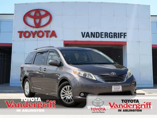 Used 2016 Toyota Sienna XLE Van Arlington