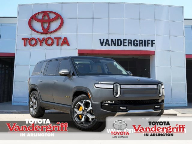2024 Rivian R1S
