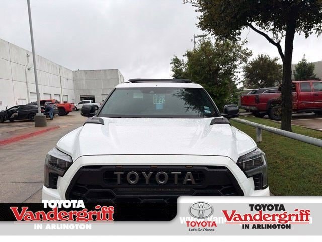 2024 Toyota Sequoia