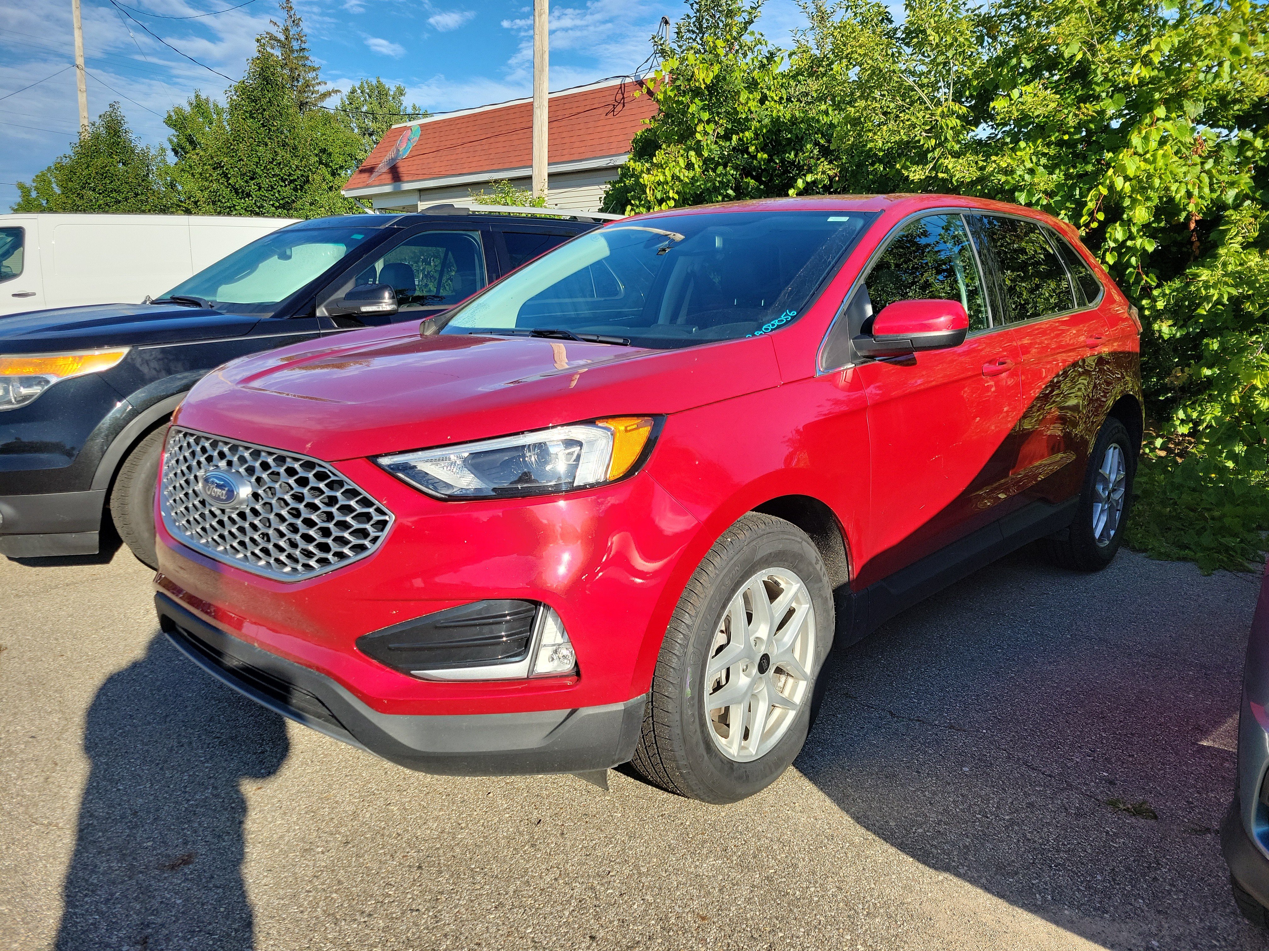 Used 2024 Ford Edge SEL Sport Utility